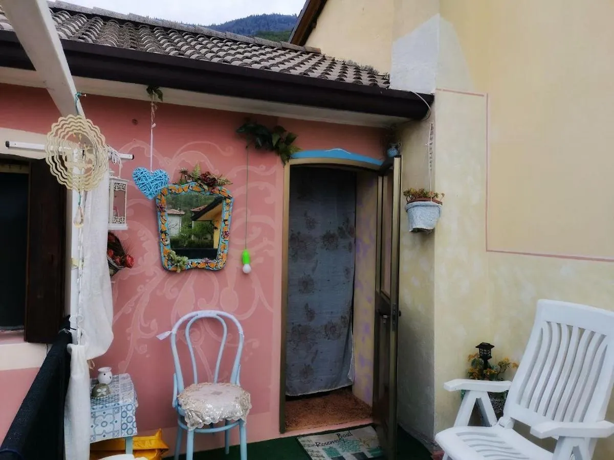 Art B&B La Casa Del Pittore Revine Lago Italië